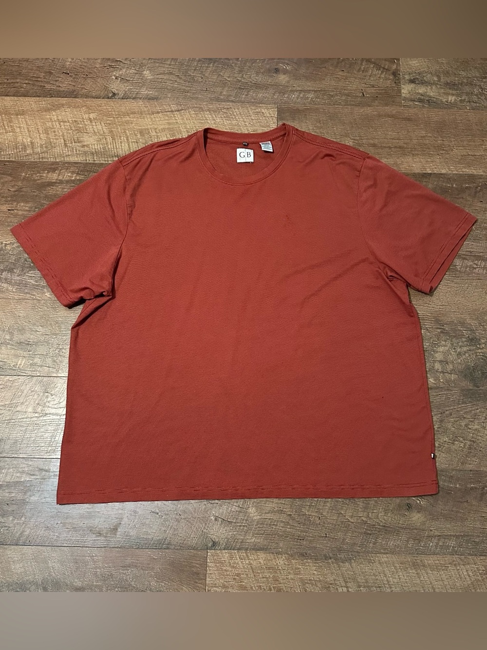 Geoffrey Beene Men's Short-Sleeve Crew Tee in Rust Orange